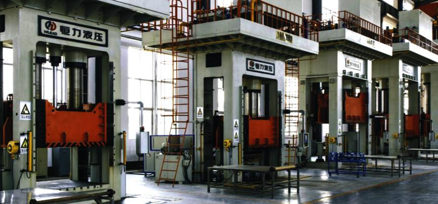 2400吨超大型模压设备