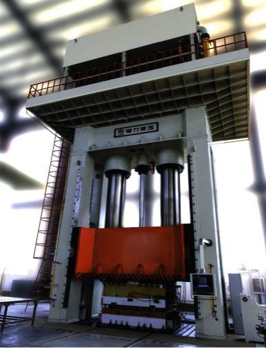 2400吨超大型模压设备